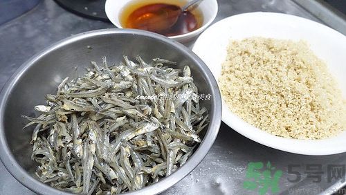 小魚干怎么炒好吃？蜜汁小魚干的做法