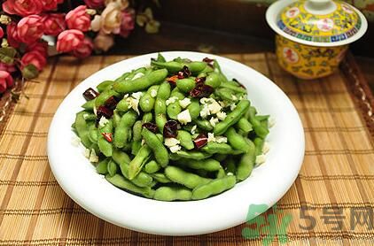 夏天吃毛豆好嗎？夏天吃毛豆有什么好處？