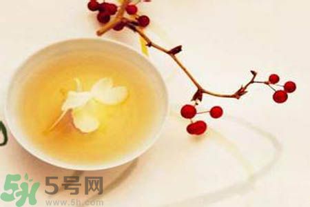 月經(jīng)期間可以喝茉莉花茶嗎？月經(jīng)期間喝茉莉花茶好不好？