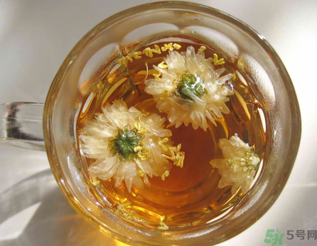 羅漢果可以和菊花一起泡水喝嗎？羅漢果菊花茶的做法及營養(yǎng)價值