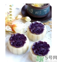 冰皮月餅和冰淇淋月餅有什么區(qū)別？冰皮月餅和冰淇淋月餅?zāi)膫€好吃？