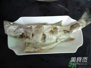 鱸魚蒸多長(zhǎng)時(shí)間？鱸魚怎么蒸？