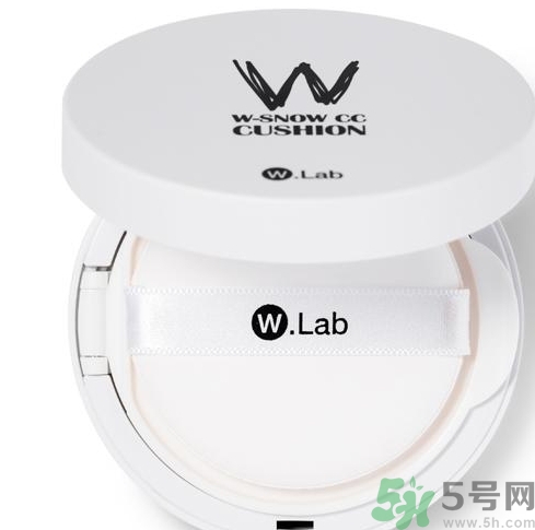 w.lab雪花氣墊黑色款怎么樣？w.lab雪花氣墊黑色和白色區(qū)別？