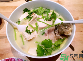 鯽魚湯的營養(yǎng)價(jià)值 鯽魚湯的功效與作用