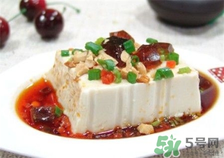 內(nèi)酯豆腐怎么打開不會(huì)碎掉?內(nèi)酯豆腐怎么取出來?