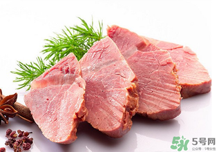 吃完牛肉可以喝牛奶嗎？牛肉和牛奶可以一起吃嗎？