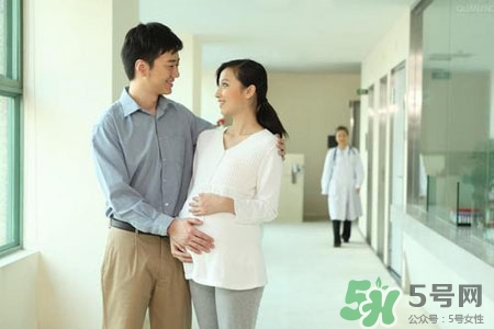 孕婦適合用什么唇膏？孕婦用哪種潤唇膏好？