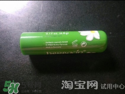 小甘菊唇膏小孩能用嗎？herbacin賀本清小甘菊唇膏小孩可以用嗎？