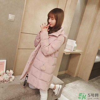 小個(gè)子女生適合穿什么羽絨服？個(gè)子矮的女生適合什么羽絨服