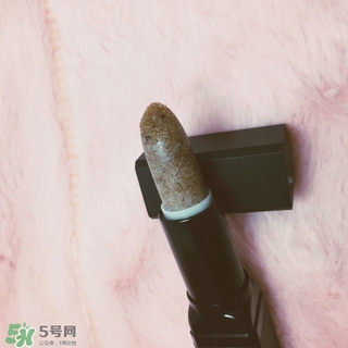 elf唇部磨砂膏怎么用？e.l.f唇部磨砂膏使用心得