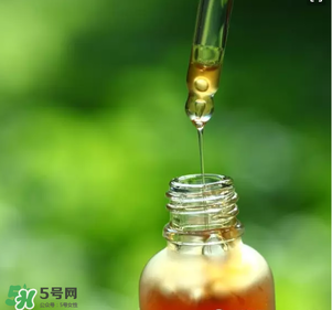 精華什么年紀(jì)用？精華什么年齡開(kāi)始用？