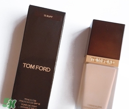 tom ford粉底液方和圓哪個好？tom ford粉底液方管圓管區(qū)別