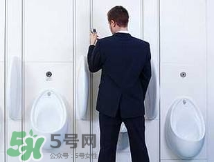 男性尿痛出血怎么回事？男性尿痛是怎么引起的