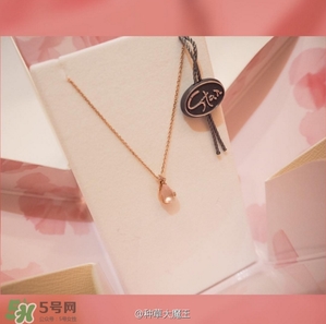 star jewelry2017櫻花限定多少錢？star jewelry櫻花項(xiàng)鏈?zhǔn)宙渻r(jià)格