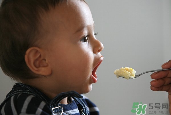 寶寶輔食添加順序 寶寶輔食添加計劃