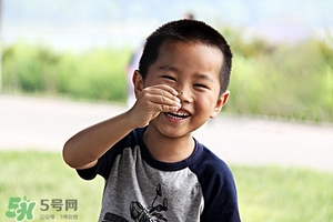 5歲寶寶發(fā)育指標(biāo) 5歲寶寶發(fā)育標(biāo)準(zhǔn)