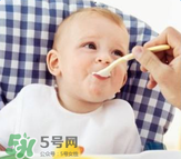 寶寶輔食要加鹽嗎？寶寶輔食能不能加鹽？