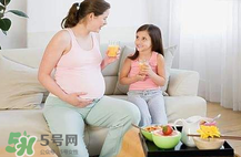 孕婦吃涼的對(duì)胎兒有什么影響？孕婦吃涼性的東西會(huì)怎么樣？