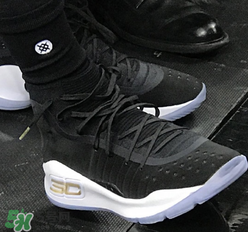 under armour curry4黑金怎么樣？庫里總決賽戰(zhàn)靴客場配色諜照曝光