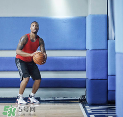 adidas dame3阿迪達(dá)斯利拉德三代獨(dú)立日配色多少錢(qián)？