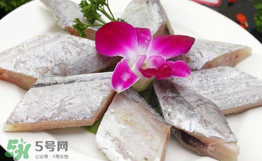 帶魚(yú)是咸的嗎？帶魚(yú)是無(wú)鱗魚(yú)嗎