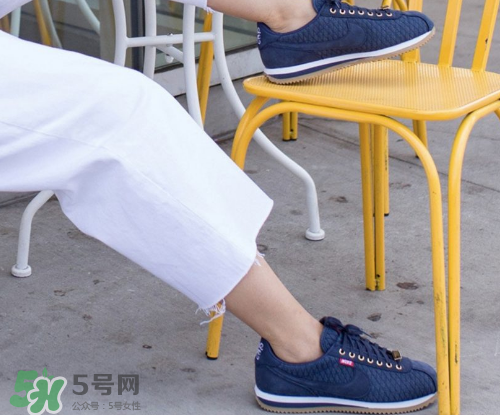 mister cartoon與nike cortez45周年聯(lián)名鞋子什么時候發(fā)售？