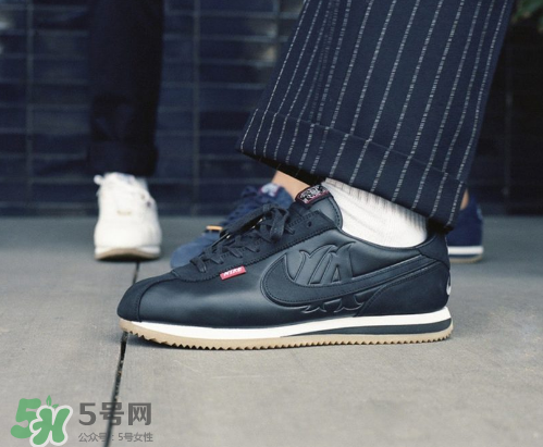 mister cartoon與nike cortez45周年聯(lián)名鞋子多少錢？