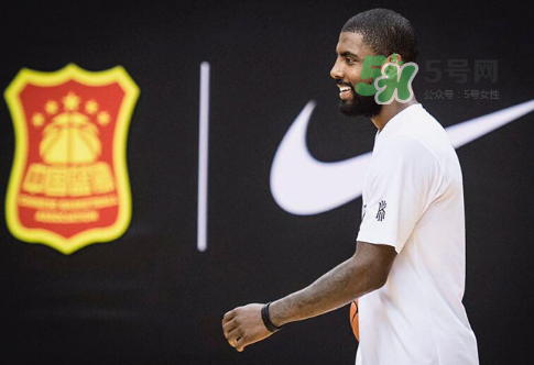 歐文同款黑白鴛鴦夜光kyrie 3怎么定制_在哪里買？