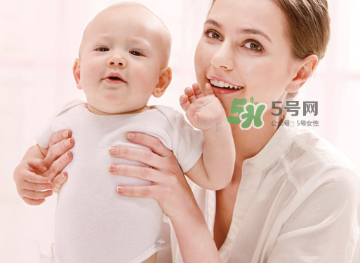 哺乳期上火對(duì)寶寶有什么影響？哺乳期上火會(huì)影響寶寶上火嗎？