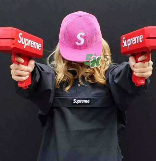 supreme噴錢槍多少錢？supreme鈔票槍價格