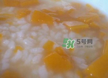 南瓜粥的營(yíng)養(yǎng)價(jià)值_南瓜粥的功效與作用及飲食禁忌