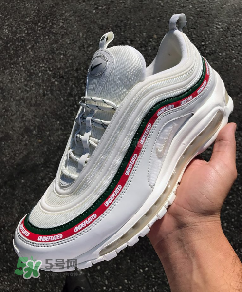 undefeated與nike air max 97聯(lián)名白色款什么時(shí)候發(fā)售_實(shí)物怎么樣？