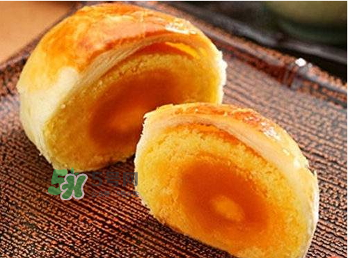 蛋黃酥烤多長(zhǎng)時(shí)間最好？蛋黃酥烤多久？