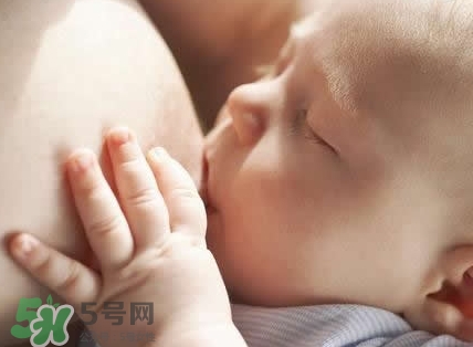 母乳能做什么？母乳可以放冰箱保鮮多久？