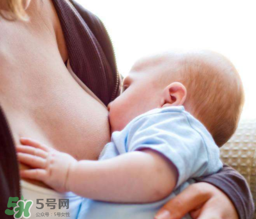 保姆偷喝女主人母乳  成人喝母乳有什么好處？