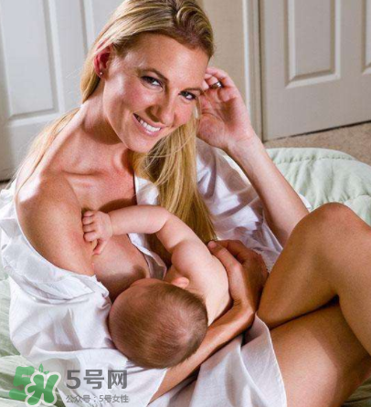 寶寶突然不吃母乳了怎么回事？寶寶不吃母乳是為什么？