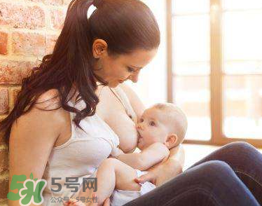 寶寶突然不吃母乳了怎么回事？寶寶不吃母乳是為什么？