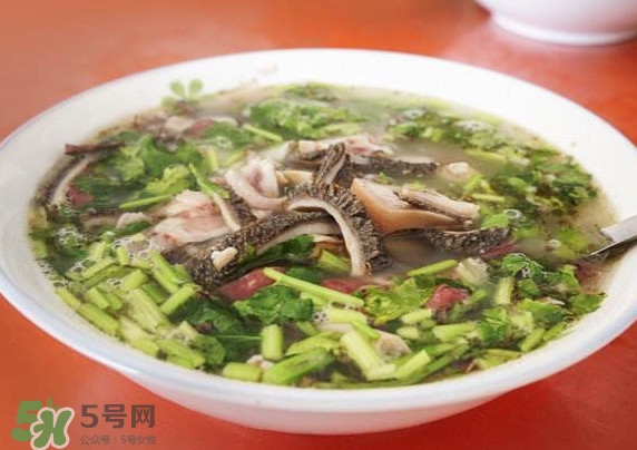 羊雜湯膻不膻？羊雜湯是哪里的特色美食