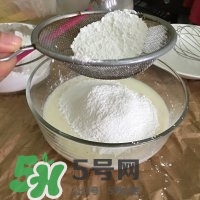 榴蓮冰皮月餅的做法？榴蓮冰皮月餅價(jià)格