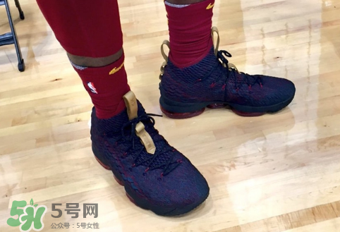 nike lebron 15 cavs實物什么樣？