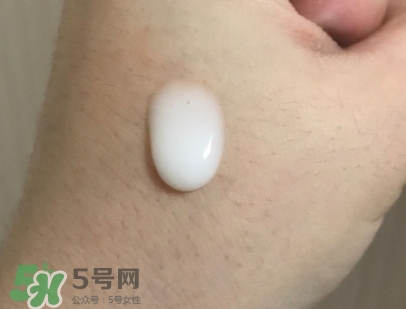 olay臻粹系列小臉精華多少錢？olay小臉精華適合年齡