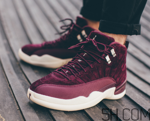 air jordan 12 bordeaux紅酒配色上腳效果怎么樣？