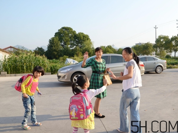 寶寶多大上幼兒園合適？寶寶上幼兒園早好嗎？