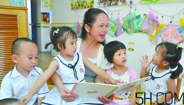 寶寶多大上幼兒園合適？寶寶上幼兒園早好嗎？