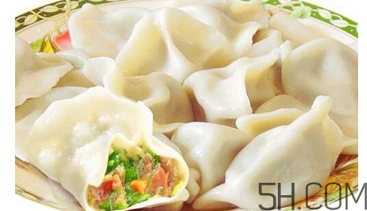 煮餃子開(kāi)鍋煮皮還是餡？煮餃子蓋不蓋鍋蓋？