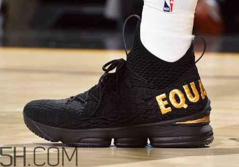 nike lebron 15 equality黑金配色會(huì)發(fā)售嗎？