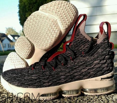 nike lebron 15 pride of ohio俄亥俄的驕傲什么時(shí)候發(fā)售？