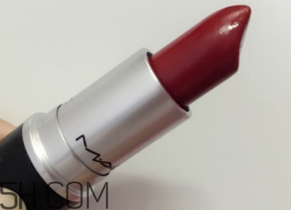 mac ladybug和ruby woo哪個(gè)好看_試色對(duì)比