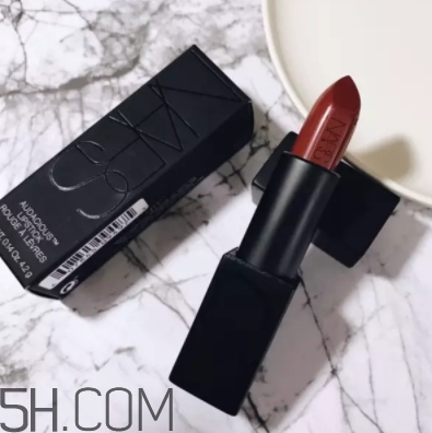 nars mona口紅顯白嗎？nars mona適合黃皮嗎？