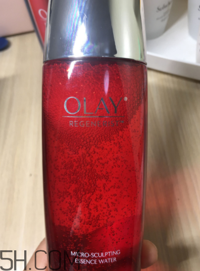 Olay新生活能水是精華水嗎？什么功效？